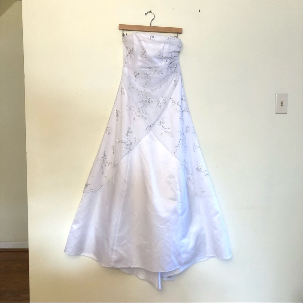 White Strapless Formal Prom Evening Gown Dress